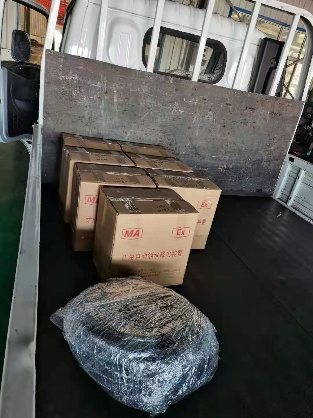 客户定制ZP127粉尘洒水降尘装置发货